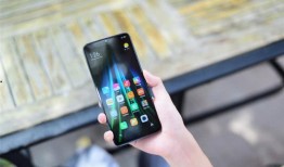 最新爆料小米卢伟冰,卢伟冰透露神秘新功能，性能再升级引期待！”